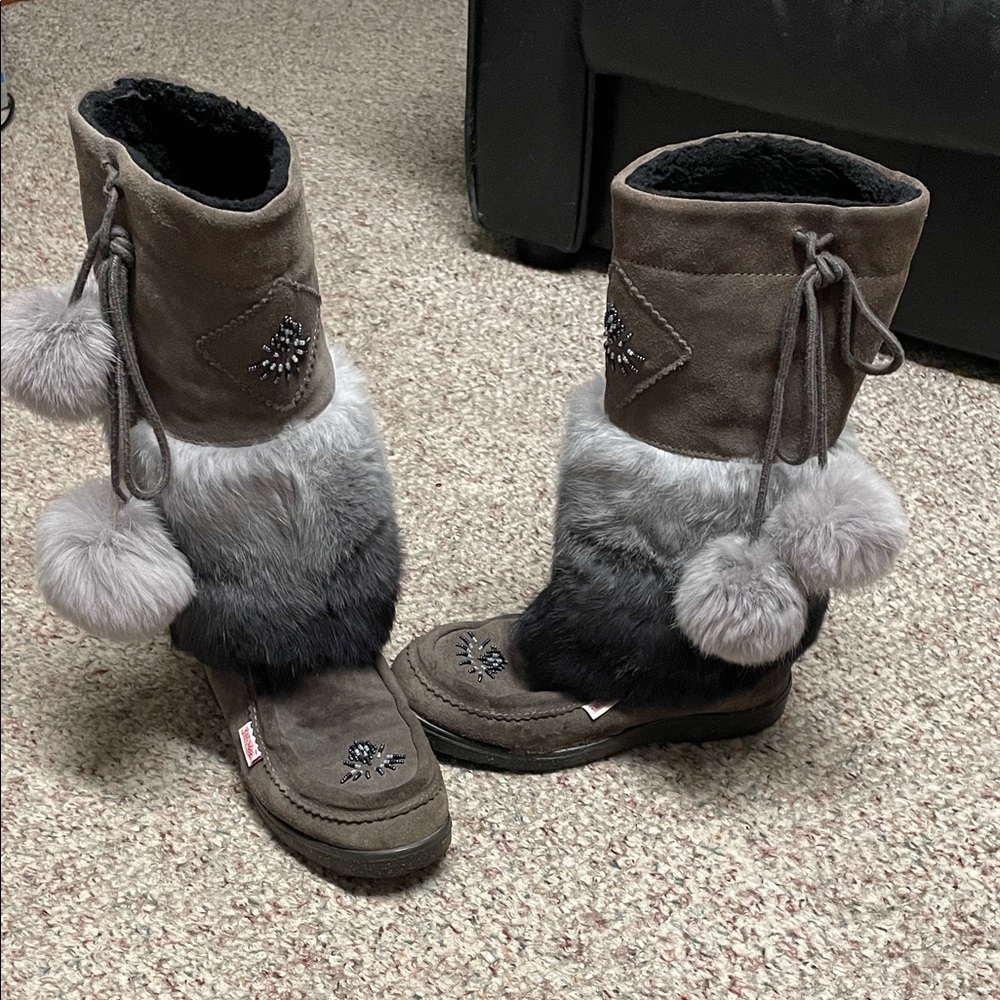 Suede genuine ombré grey/black fur and suede beaded accent high mukluks